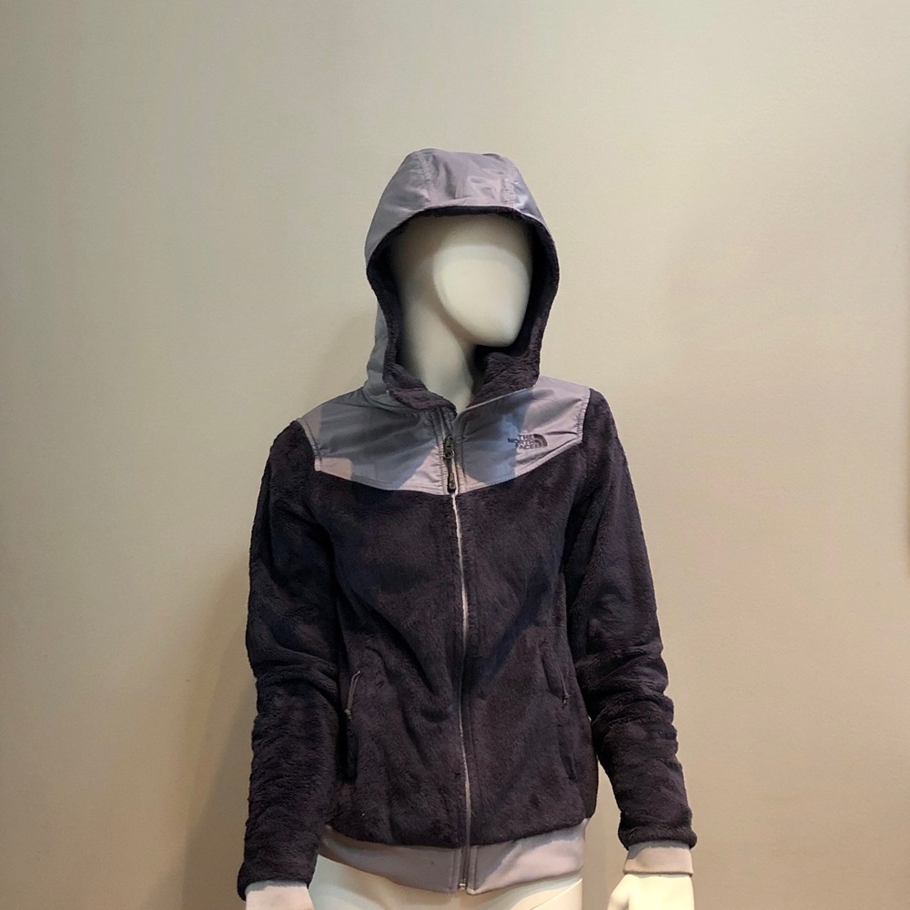 Women’s North Face fleece jacket